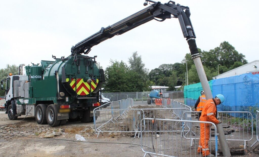 Waters vacuum technicians doing Hydro & Compressed Air Excavation